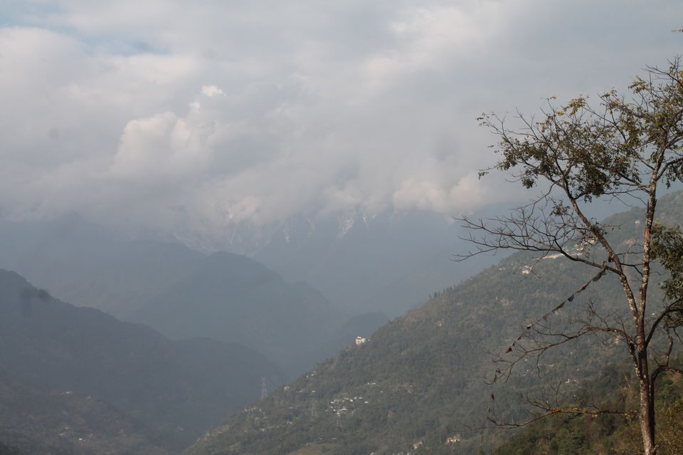 Photo of Mountains are higher than our dreams. 5/5 by Akash Agarwal