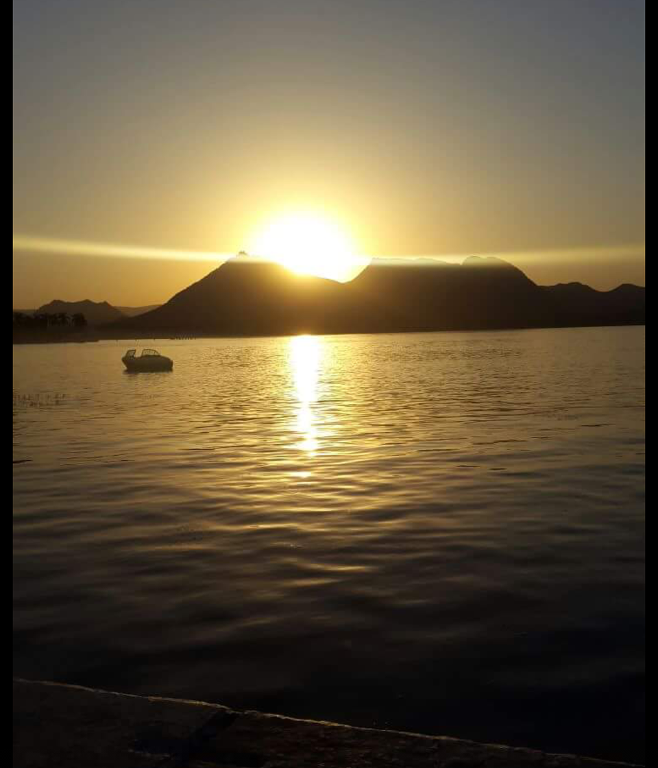 Photo of Udaipur: The city of lakes & the charming nightlife 4/7 by akriti gupta