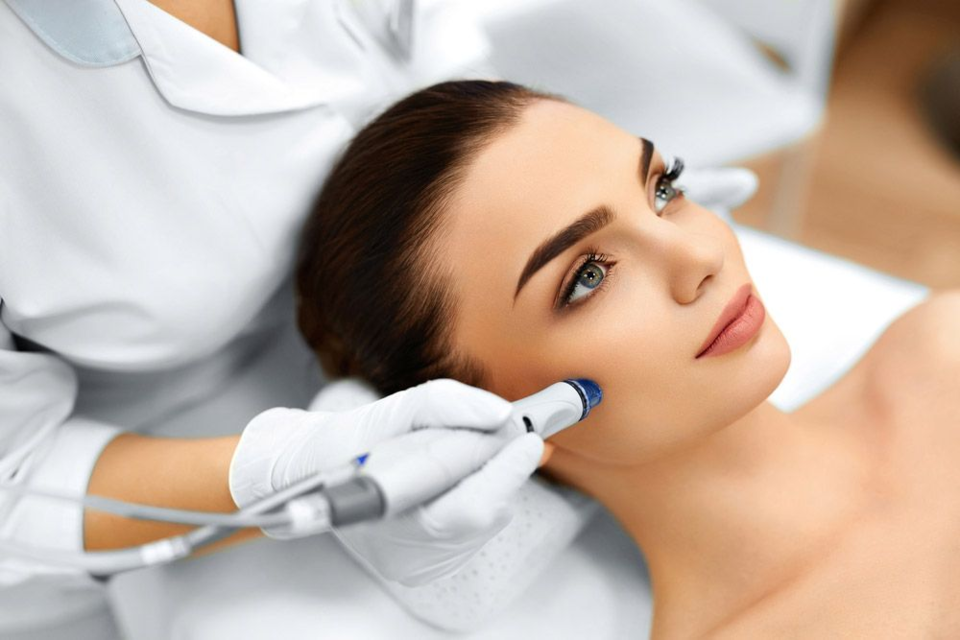 Photo of Can Laser Skin Tightening Reduce Fine Lines Effectively? by Dynamic Clinic