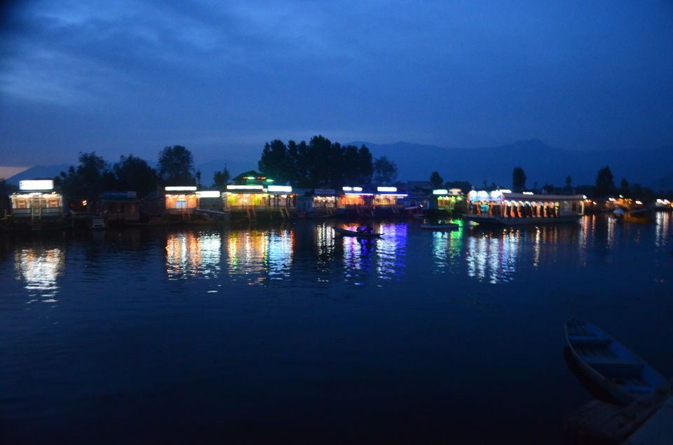 Photo of Nigeen Lake & Dal Lake, Srinagar 10/10 by Atishay Jain