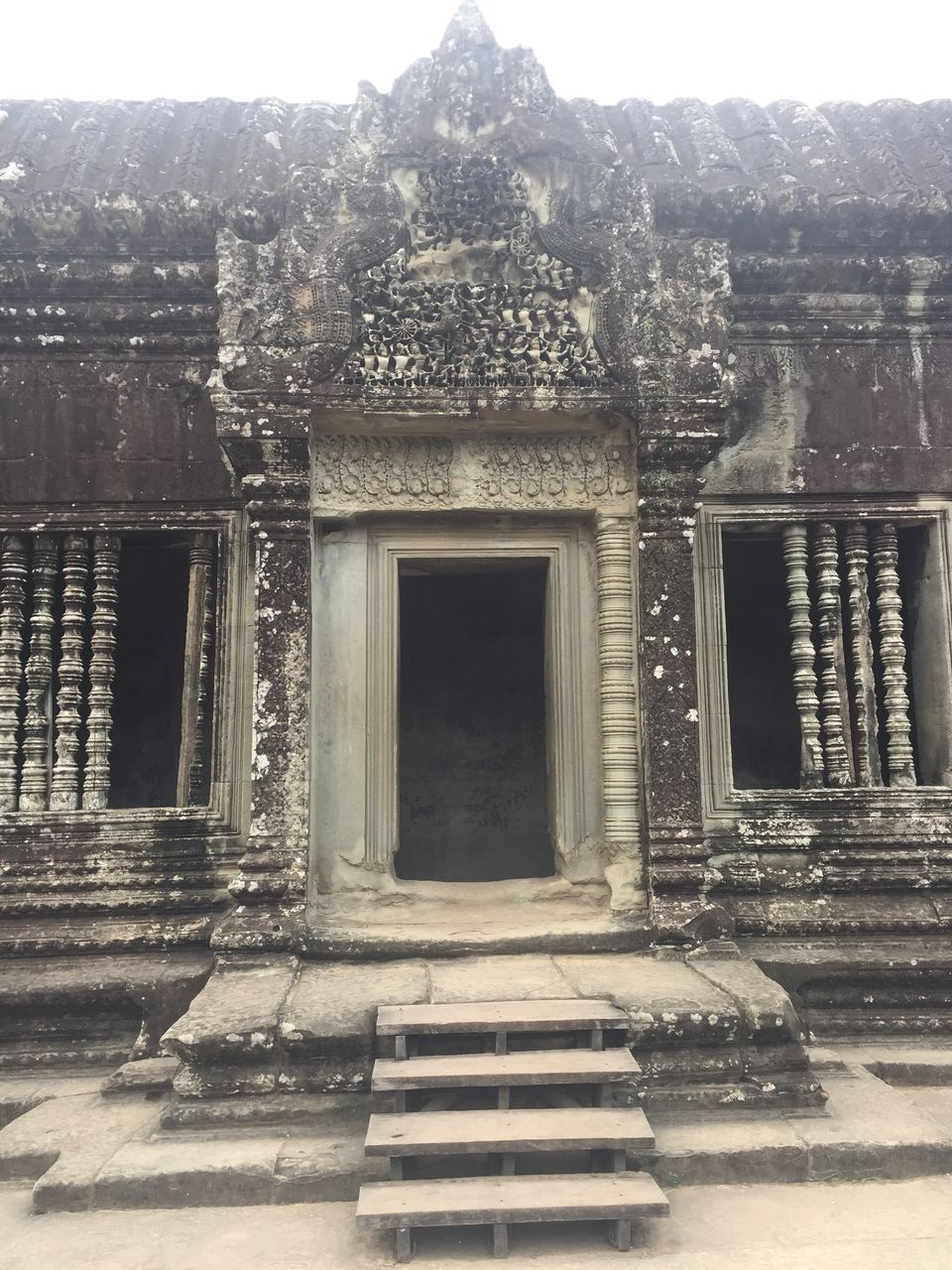 Photo of Angkor Wat, Krong Siem Reap, Siem Reap Province, Cambodia by Kalaivani Velusamy