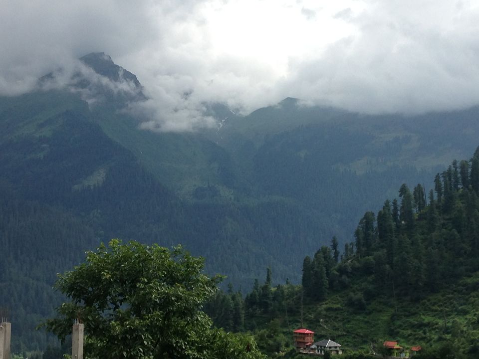 Photo of Tosh, Himachal Pradesh, India by Anurag Sharma