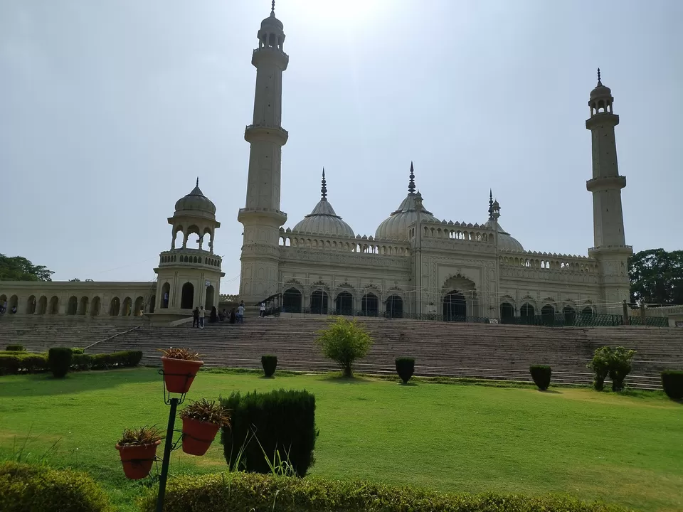 Photo of "Exploring Lucknow's Hidden Gems: The Impressive Bhulbhulaiyaa, Majestic Asifi Masjid, Shahi Baoli" by Mohammad Shaarif Khan
