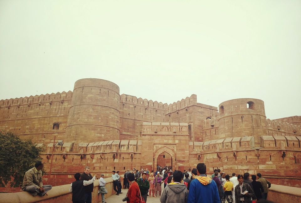 Photo of R e d Fort Road, Rakabganj, Agra, Uttar Pradesh, India by Pallavi Varun