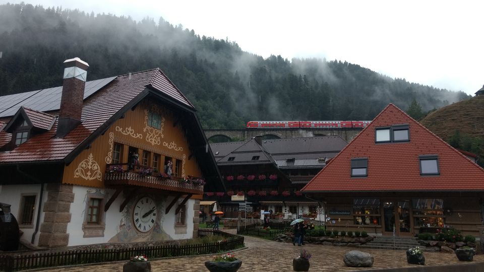 Photo of 12 Days, 6 countries - An unseen footage of my first international trip to Europe #photosabroad 3/6 by Leena S.