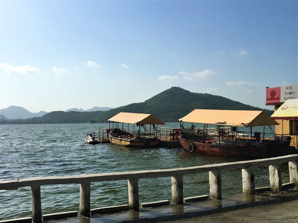 Photo of Fateh Sagar Lake, Udaipur, Rajasthan, India by Sukhmeet Singh