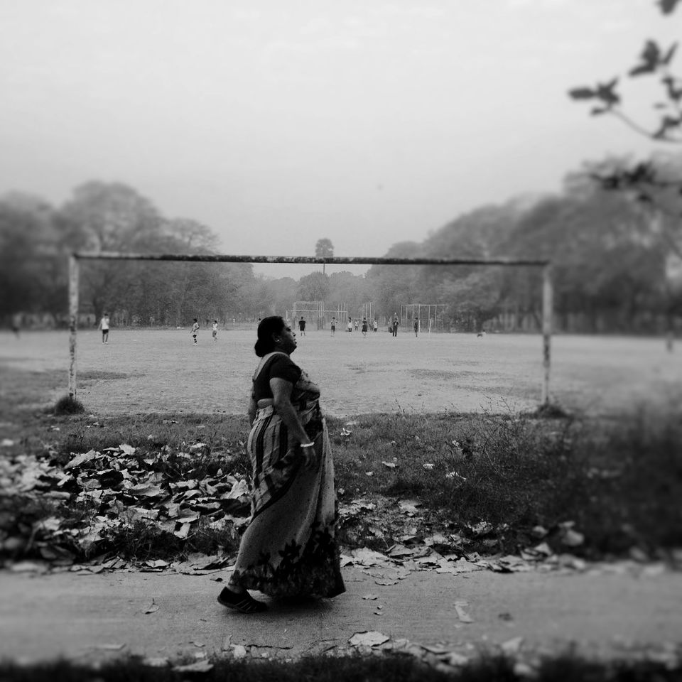 Photo of Folks on The Road : Calcutta in Monochrome 8/34 by Paushali Majumder