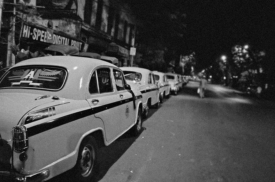Photo of Folks on The Road : Calcutta in Monochrome 12/34 by Paushali Majumder