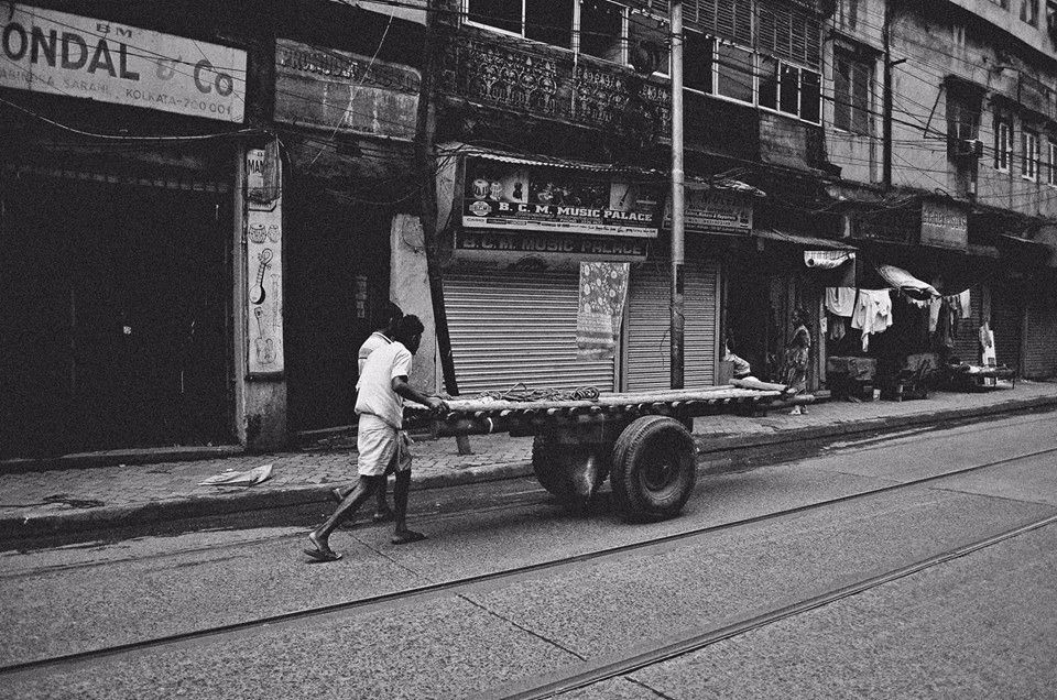 Photo of Folks on The Road : Calcutta in Monochrome 13/34 by Paushali Majumder