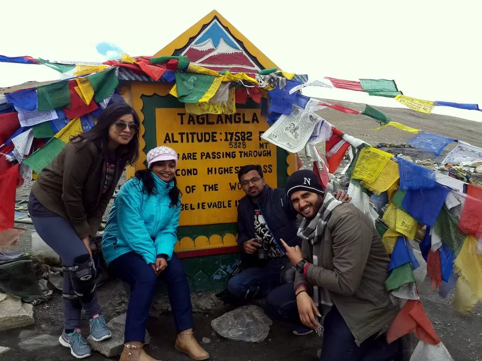 Photo of Taglang La by Akshunya Jugran