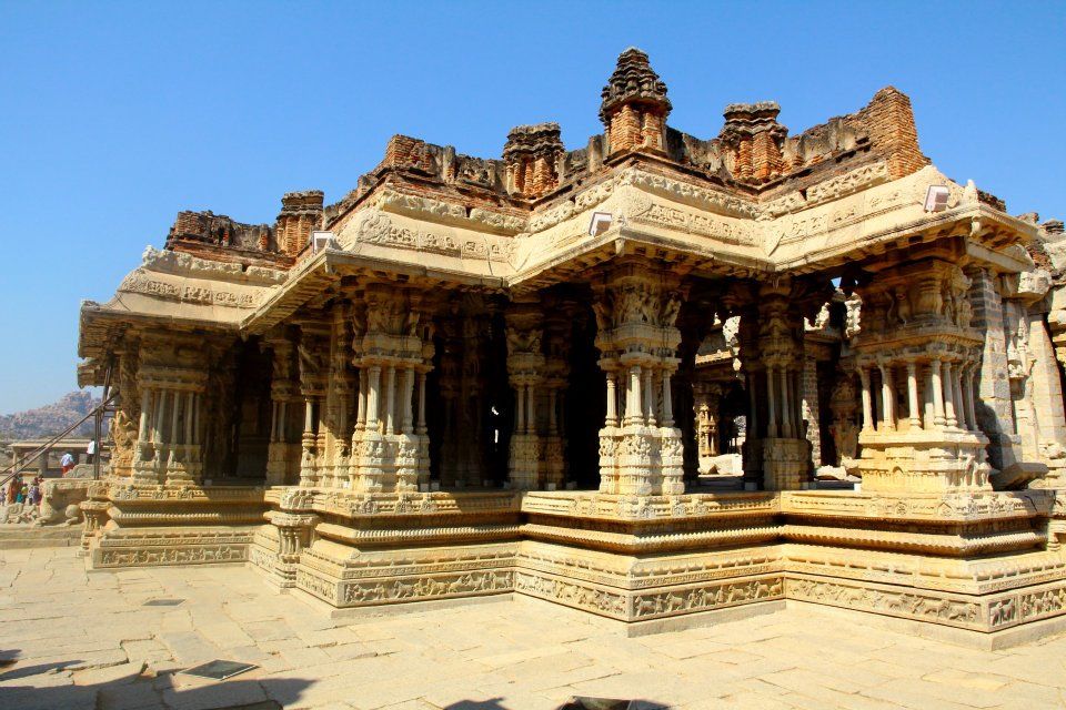 Photo of Vitthala Temple, Nimbapura, Karnataka, India by Arundhati Sridhar