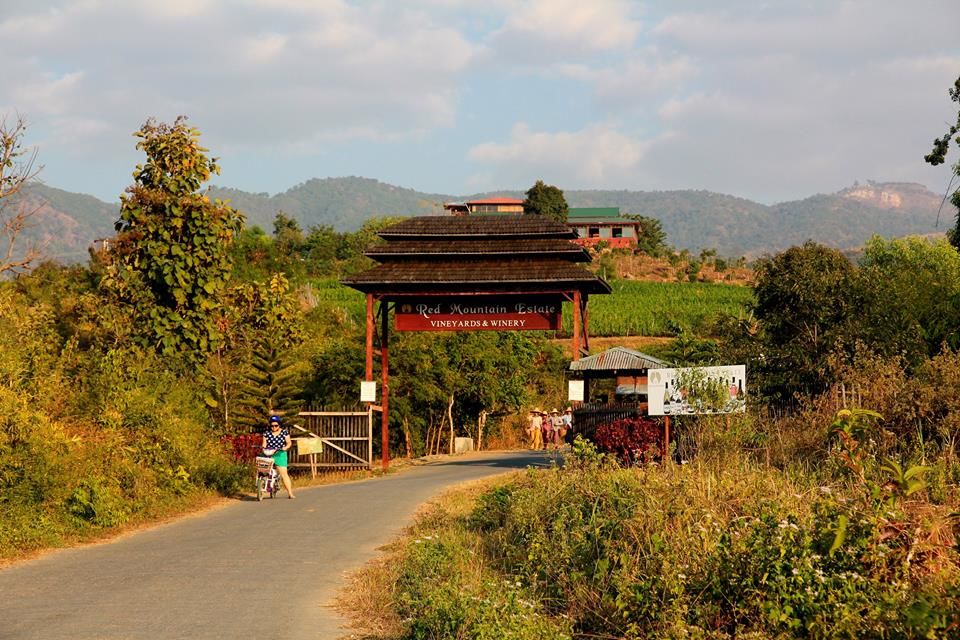 Photo of Backpacking South East Asia: Untouched Myanmar 30/33 by Arundhati Sridhar