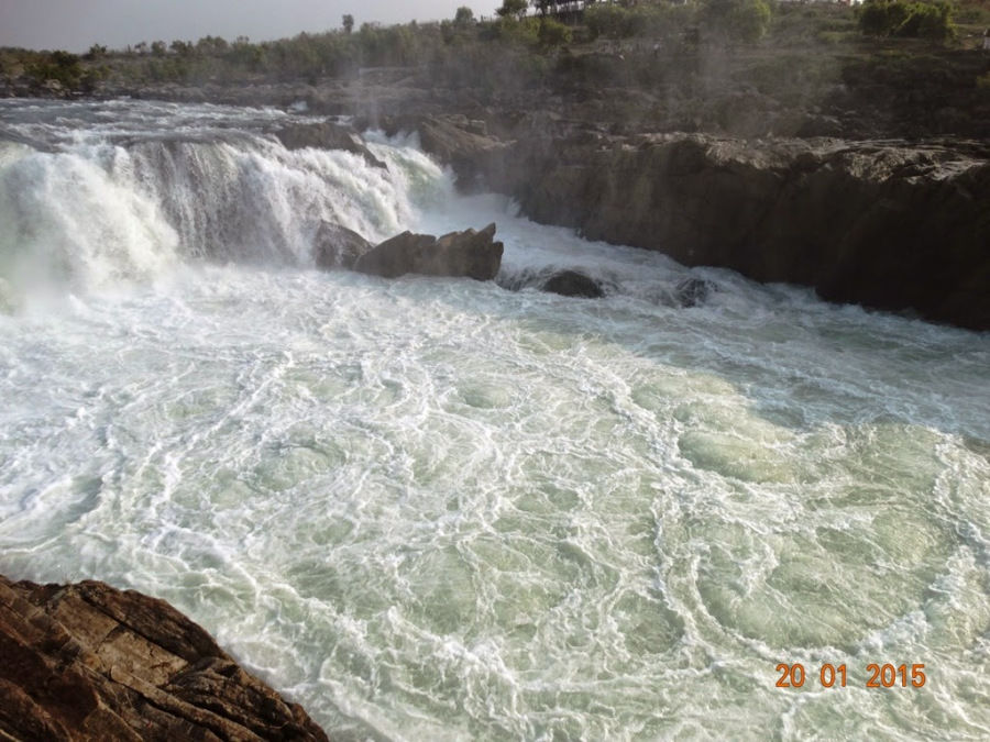 Photo of Top 3 Places To Visit In & Around Jabalpur 5/5 by Fly With Shaunak