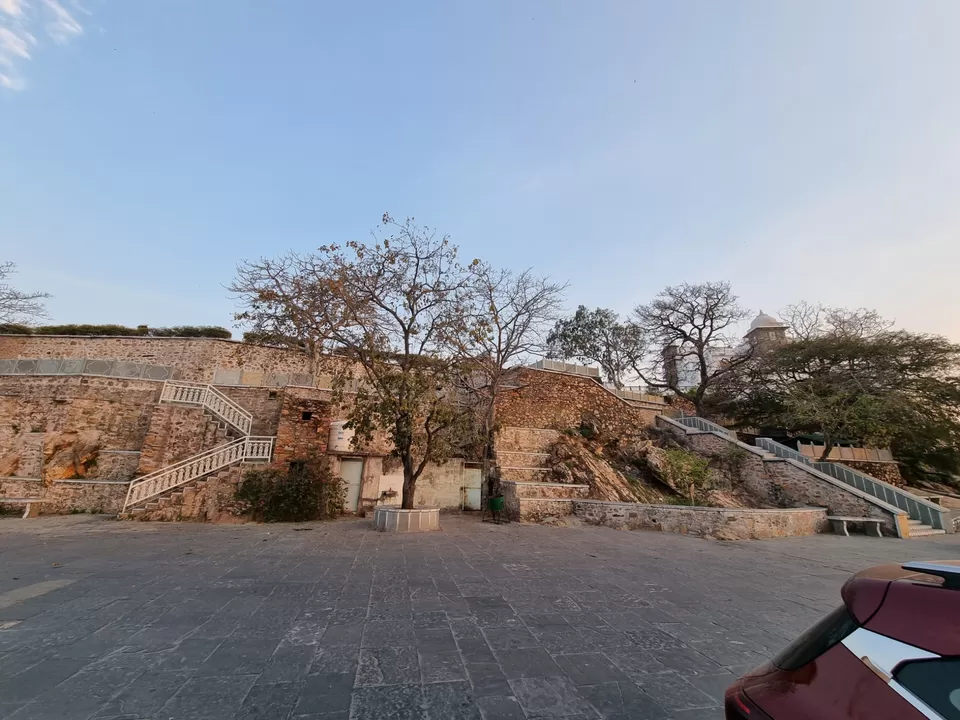 Photo of Sajjangarh Monsoon Palace in Aravalli Hills by Arun