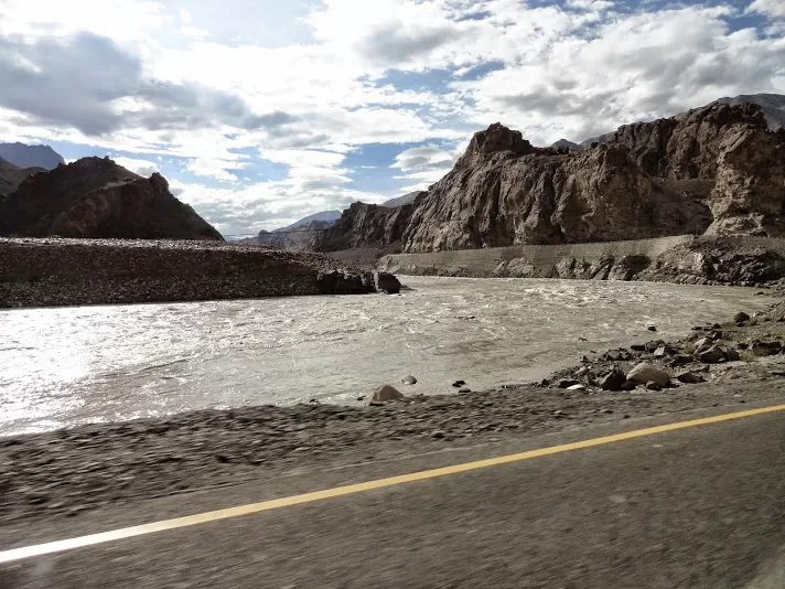 Photo of Leh-kargil road by Arun
