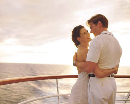 Photo of Cuddling and Cruising 5/5 by Kanika Mehta