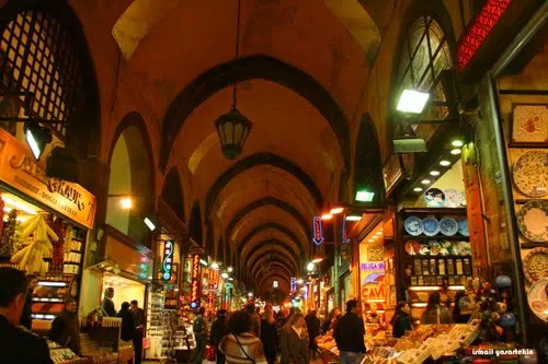 Photo of Spice Bazaar, Istanbul, Turkey by Erol Utgun