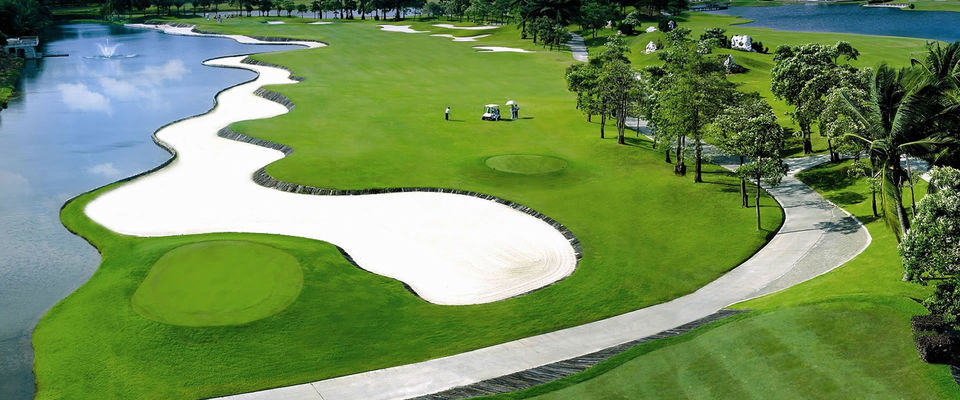 Photo of Golfing in Bangkok 2/6 by Brightsun Travel