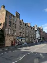 Photo of Edinburgh, United Kingdom by Radhika Newar