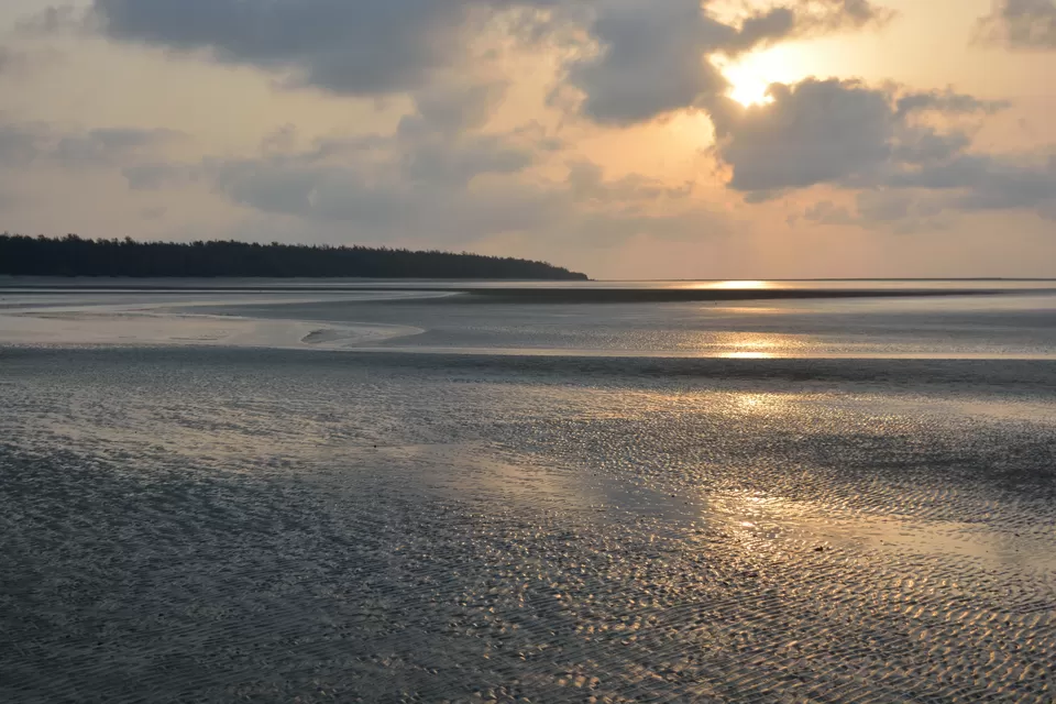 Photo of BAKKHALI SEA BEACH, West Bengal, India by gouri basak