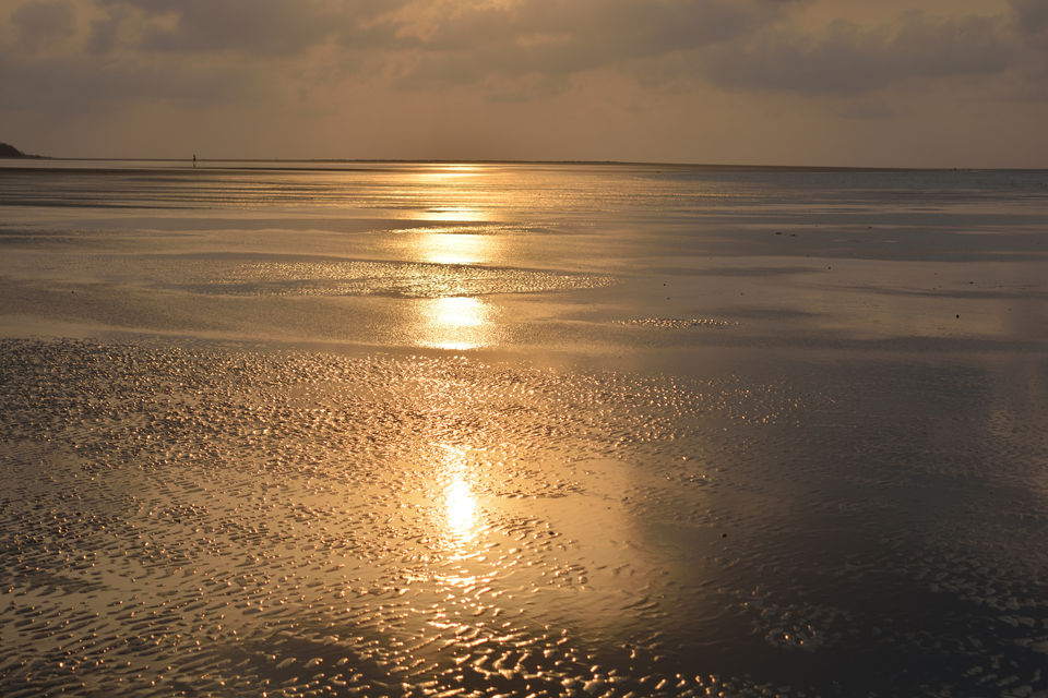 Photo of BAKKHALI SEA BEACH, West Bengal, India by gouri basak
