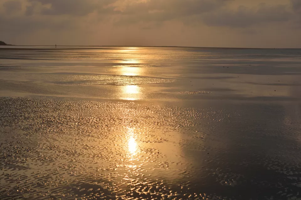 Photo of BAKKHALI SEA BEACH, West Bengal, India by gouri basak