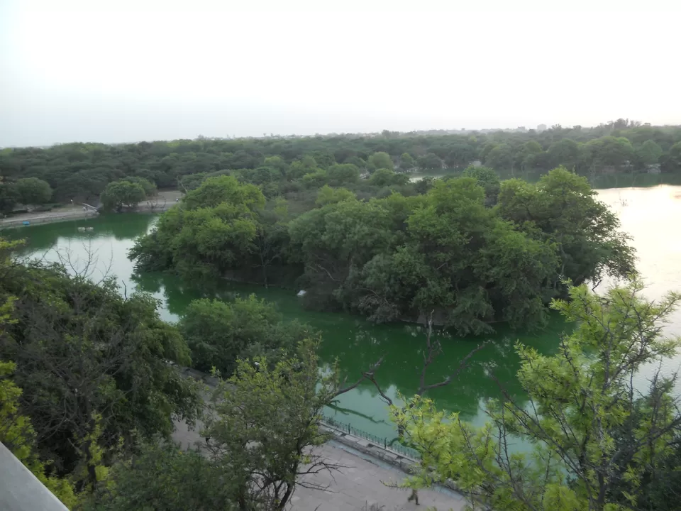 Photo of Hauz Khas, New Delhi, Delhi, India by Aruneet Anand