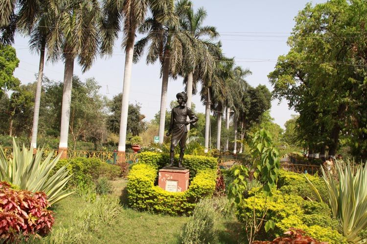 Photo of Vadodara at its best 13/23 by Avaneesh Pareek
