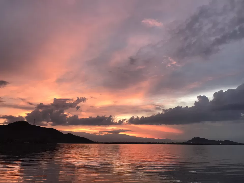 Photo of Dal Lake, Srinagar by Kritika