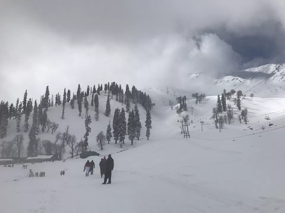 Photo of Gulmarg Gondola, Gulmarg by Kritika