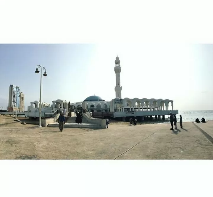 Photo of Al Rahma Mosque, Jeddah, Saudi Arabia by Shinjini Majumder