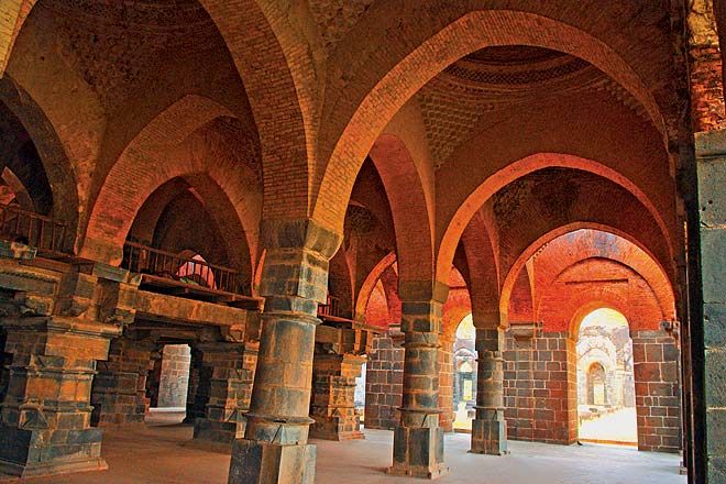 Photo of Malda: The Hidden Gem of West Bengal That Has a Lot More to Offer Than Just Its Mangoes 9/18 by Shinjini Majumder