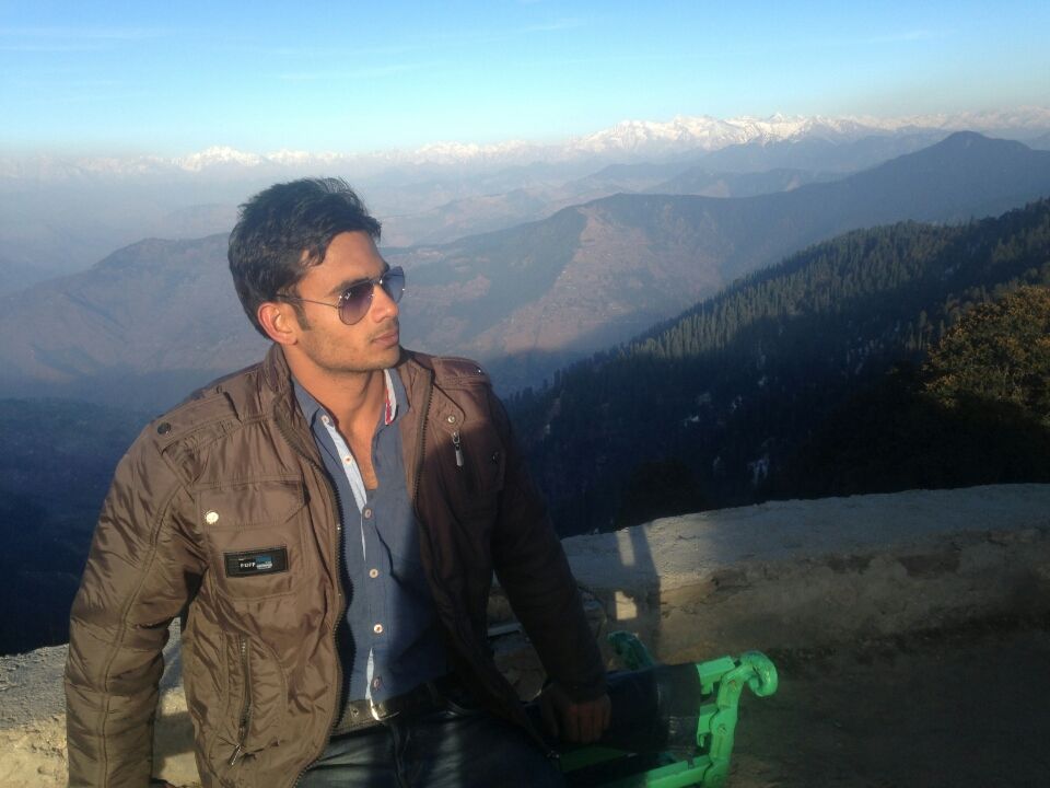 Photo of Narkanda New Year - 2015 31st Dec by Navankur Chaudhary