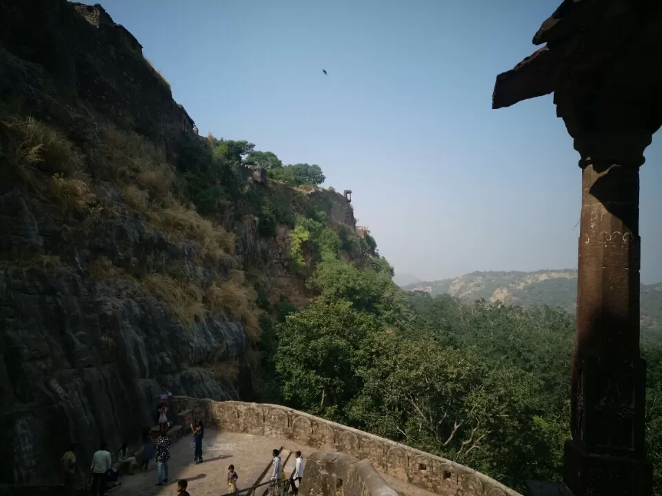 Photo of Ranthambore Fort Road, Ranthambhore Fort, Rajasthan, India by Koustav Biswas