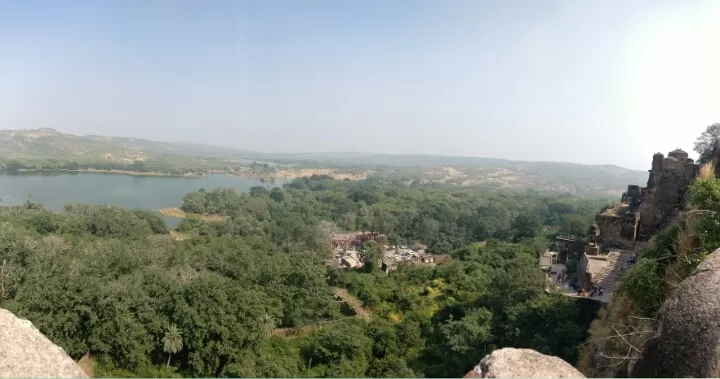 Photo of Ranthambore Fort Road, Ranthambhore Fort, Rajasthan, India by Koustav Biswas