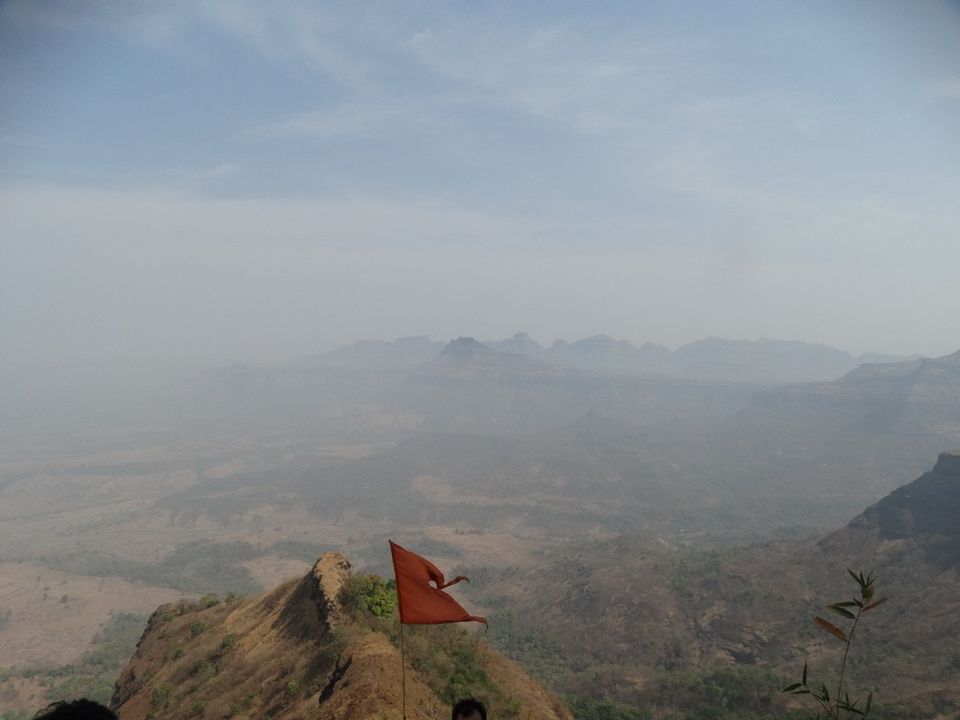 Photo of Ajoba Hills – A trek worth its Folklore 1/13 by Vatsal Nandu