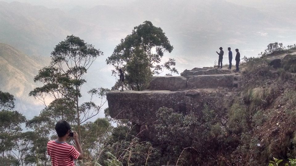 Photo of Travel within the clouds : Kodaikanal 5/18 by Nilay Chakrapani