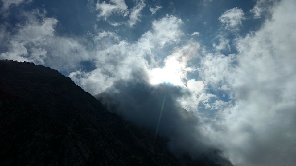 Photo of Indrahar Pass - Trek to Boulders by Shanky Kalra