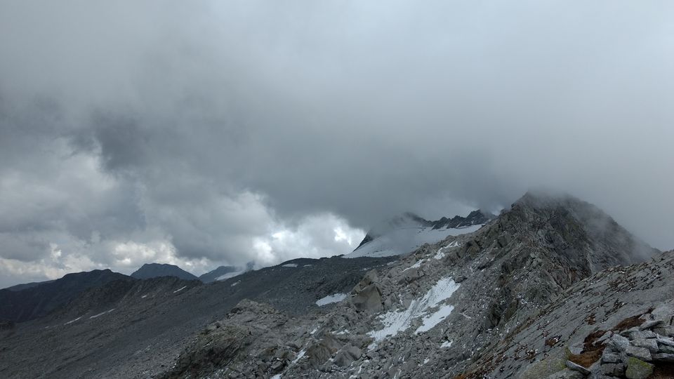 Photo of Indrahar Pass - Trek to Boulders by Shanky Kalra