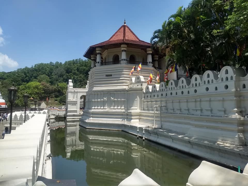 Photo of Temple of the Sacred Tooth Relic, Sri Dalada Veediya, Kandy, Sri Lanka by Shanky Kalra