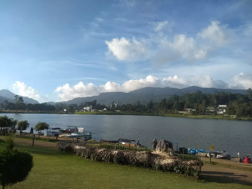 Photo of Lake Gregory, Nuwara Eliya, Sri Lanka by Shanky Kalra