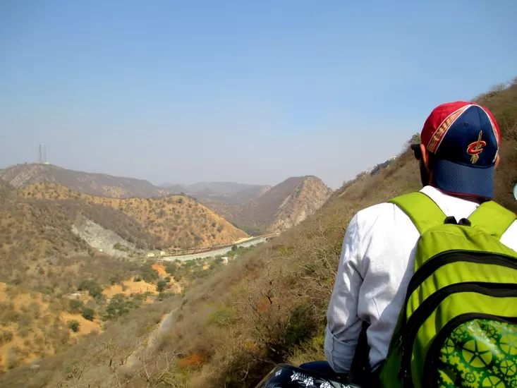 Photo of Chulgiri, Agra Road, Ghat Ki Guni, Jaipur, Rajasthan, India by Akshay Shriyan