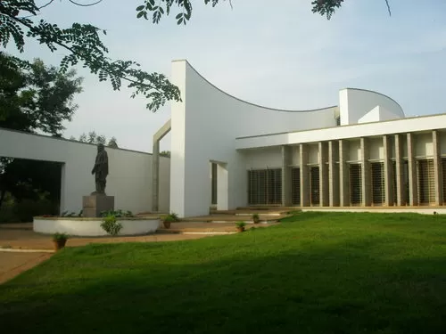 Photo of Auroville Visitor's Centre, Auroville, Puducherry, Tamil Nadu, India by Sara Suri