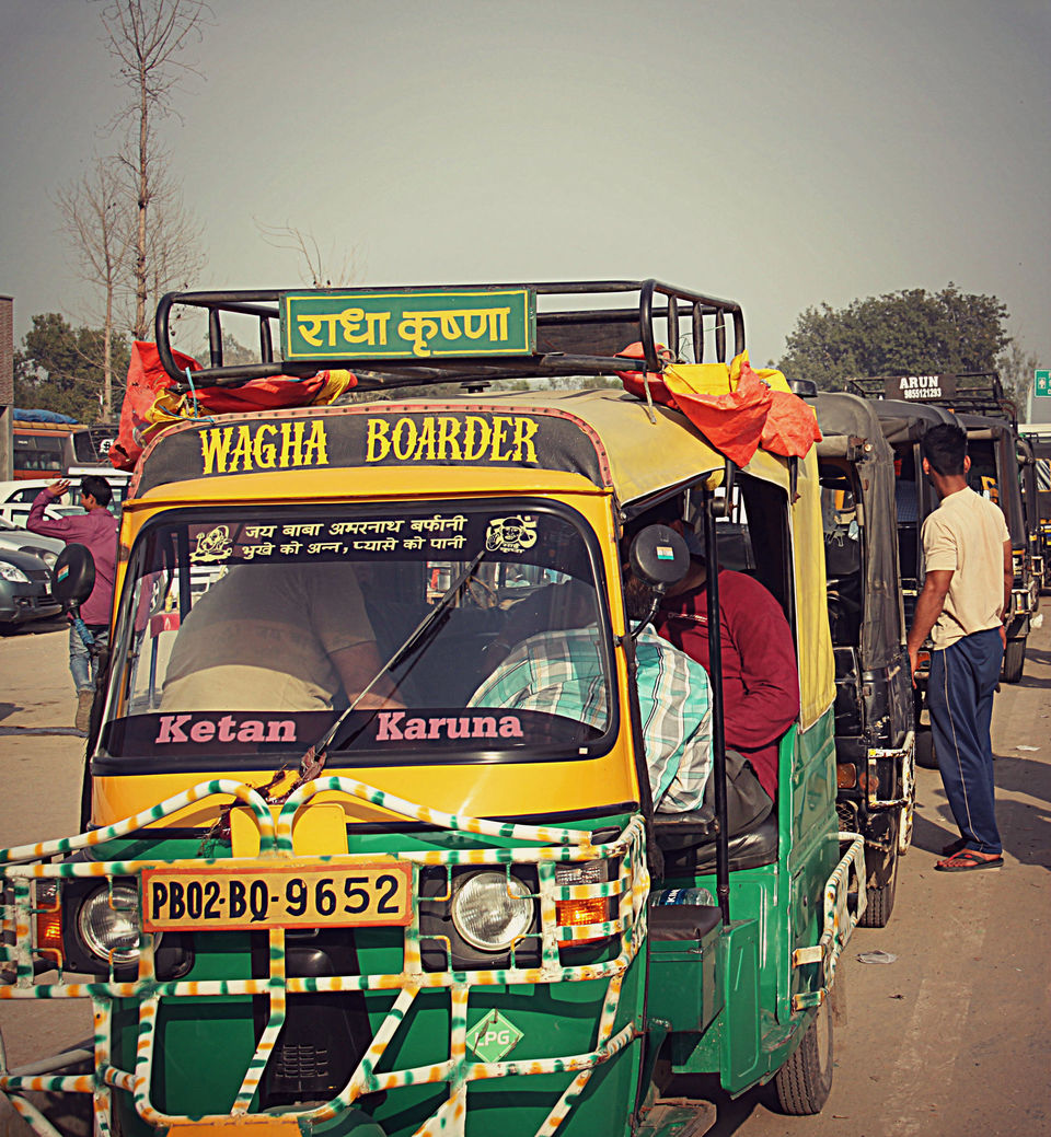 Photo of Wagah Border, Hardo Rattan, Amritsar, Punjab, India by Sara Suri