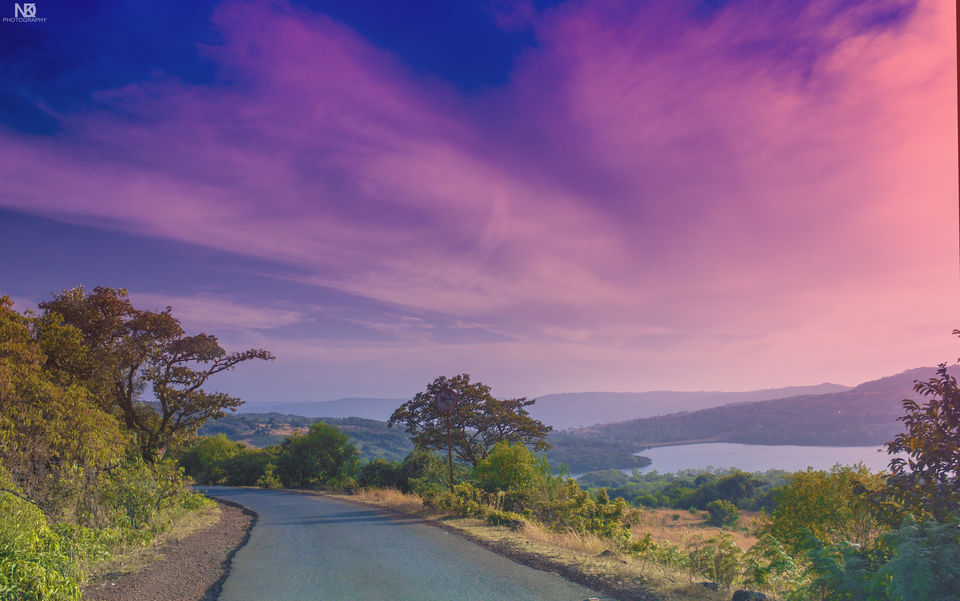 Photo of The Changing shades of sky at KAAS-LAKE !!!!! by Nikunj Khorava