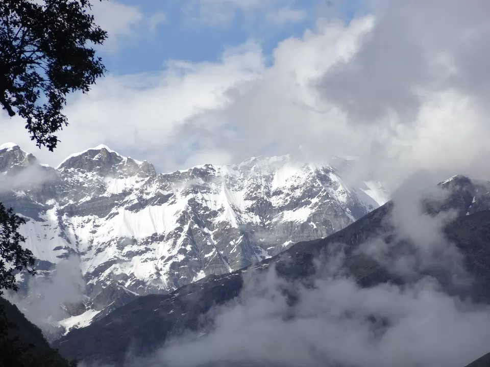 Photo of Gaurikund Trekking to Rambada by Surabhi Sinha