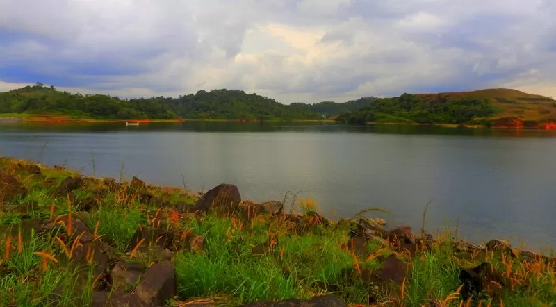 Photo of Banasura Sagar Dam, Padinjarathara, Kerala, India by Jishnu Ambadi