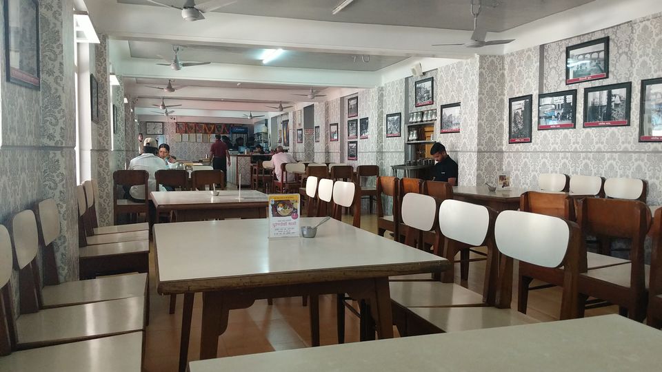 Photo of Padma Restaurant, Laxmipuri, Kolhapur, Maharashtra, India by Saumitra Shinde