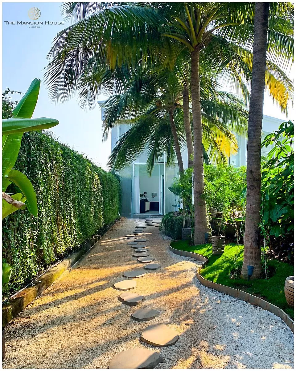 Photo of This Old-School Mansion House Alibaug Is Your Ideal Luxury Weekend Getaway from Mumbai by Saumitra Shinde