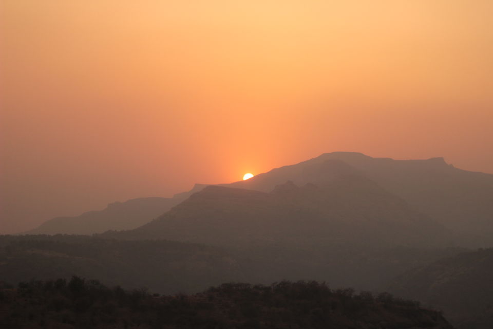 Photo of 24 Hours in the Highlands of Maharashtra - A Photo Story 6/8 by Saumitra Shinde